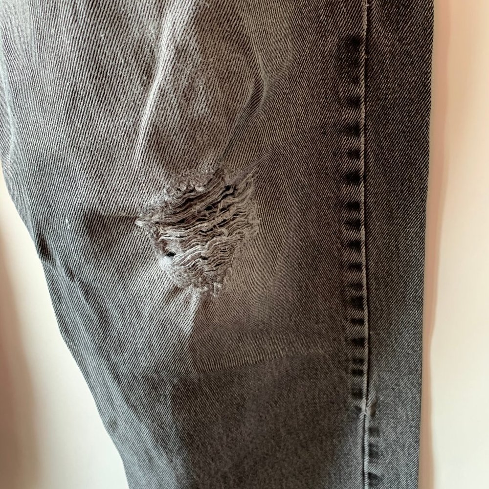 Levi's 505 Jeans - Picture 4 of 8